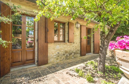 Umbertide House | HAMLET THE POET - HOUSE SANTA LUCIA