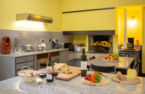 Acquesalate Villa | Heart of the Marches | Private Pool, Garden Oasis & Tennis Court | Animal Friendly