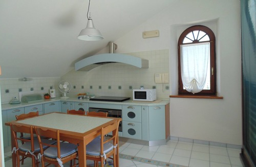 Colonnella House | Hill and sea