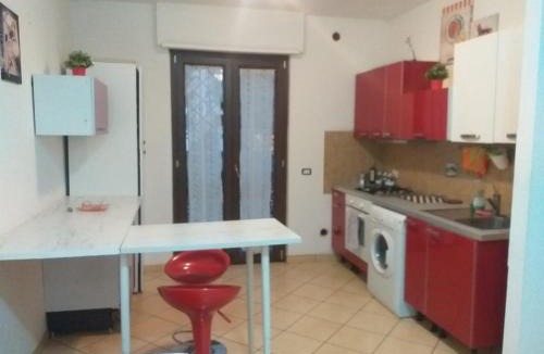 Quartiere XXIX Ponte Mammolo House | Hillary E Vale Room