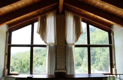 Assisi Apartment | Hilltop apartment with swimming pool