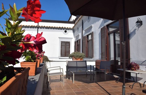 Cava de' Tirreni House | Historic farmhouse between Amalfi and Pompeii (sleeps 8–16)
