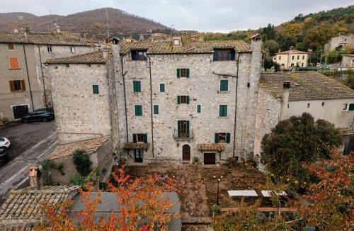 Torniella House | Historic Farmhouse Casa Del Chiodo