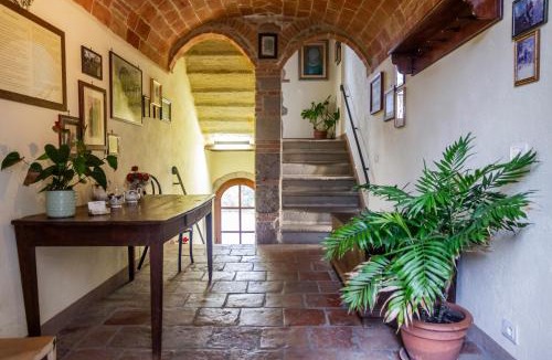 Torniella House | Historic Farmhouse Casa Del Chiodo