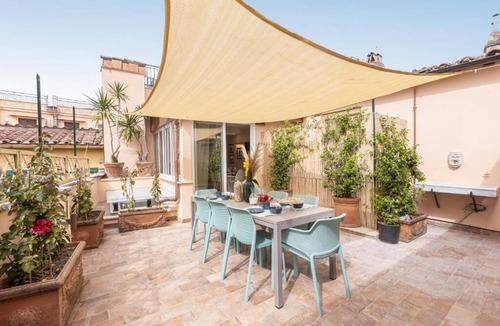 Rome City Centre Apartment | Historic Skyline Serenity by the Trevi with Panoramic Terraces