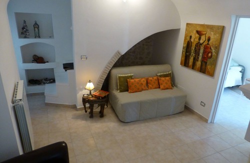 Introdacqua House | Historic Village House, Roof Terrace - Sleeps 5