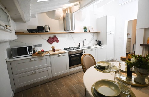 Old Town House | Historical Retreat & Private SPA