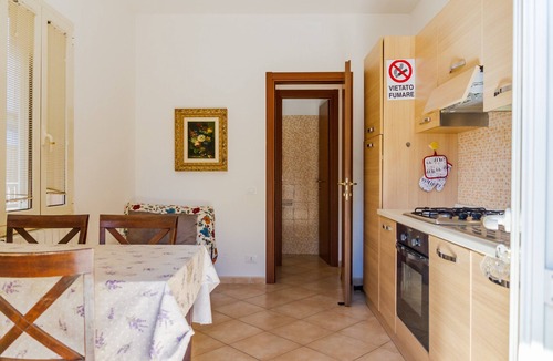 Follonica Apartment | Holiday Apartment "Acqua" with Sea View & Private Garden