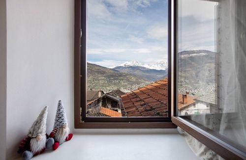 Charvensod Apartment | Holiday Apartment 'Da Lule' with Mountain View, Balcony and Wi-Fi