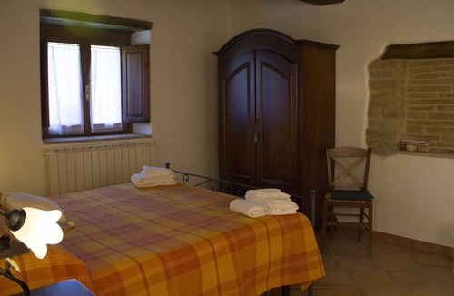 Teverina di Cortona Apartment | Holiday Apartment Il Piccolo Noce - Sage Apartment