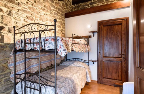 Raggiolo Apartment | Holiday apartment in the medieval old town