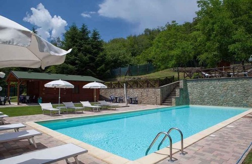 Raggiolo Apartment | Holiday apartment in the medieval old town