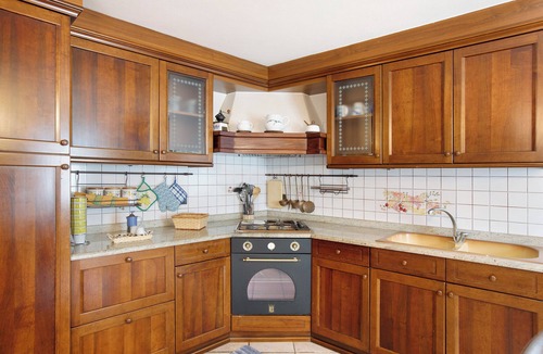 Montjovet Apartment | Holiday Apartment "La Maison Du Coeur" with Balcony & Wi-Fi