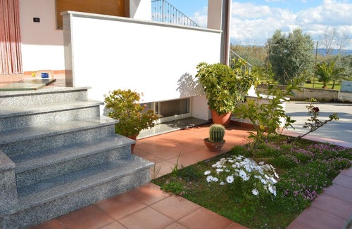 Foce Varano Apartment | Holiday apartment Lesina for 1 - 4 persons with 1 bedroom - Row house