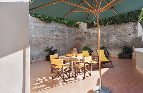 Arenzano Apartment | Holiday Apartment "Valeria 3- Arenzanohost" with Sea View, Terrace & Wi-Fi