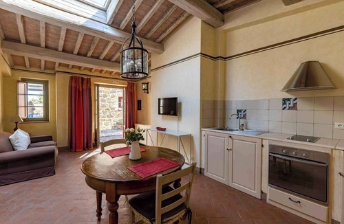 Montalcino Apartment | Holiday apartment with pool and balcony