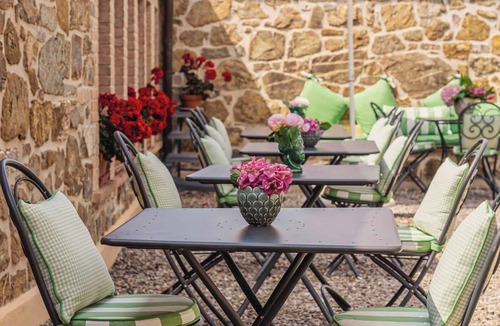 Montalcino Apartment | Holiday apartment with pool and balcony