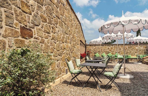 Montalcino Apartment | Holiday apartment with pool and balcony