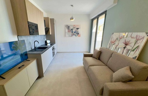 Pesaro Apartment | Holiday apartment with air conditioning, internet and balcony with sea view
