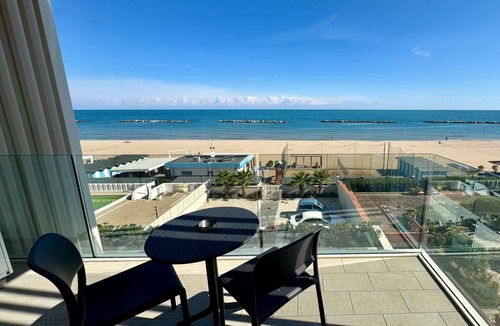 Pesaro Apartment | Holiday apartment with air conditioning, internet and balcony with sea view