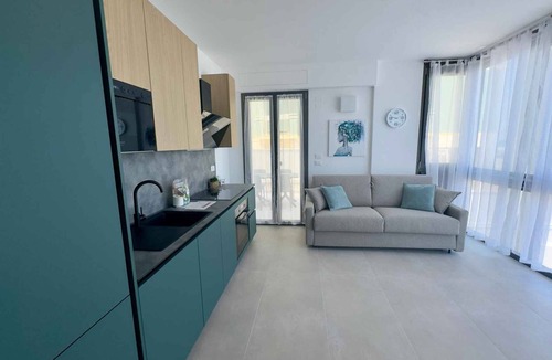 Pesaro Apartment | Holiday apartment with air conditioning, internet and balcony with sea view