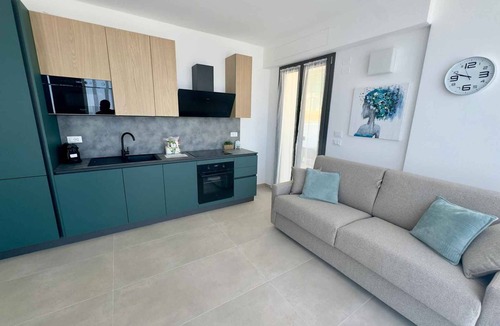 Pesaro Apartment | Holiday apartment with air conditioning, internet and balcony with sea view