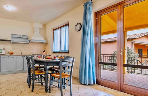 Sorano Apartment | Holiday apartment with air conditioning and pool