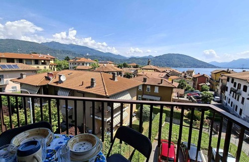 Feriolo Apartment | Holiday apartment with balcony and lake view
