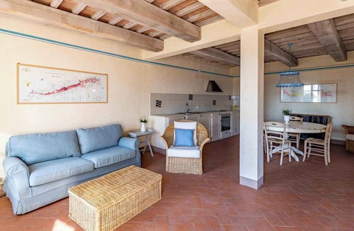 Montalcino Apartment | Holiday flat with direct access to the pool