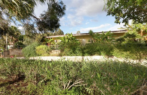 Santa Maria Apartment | Holiday Haven near Santa Maria Beach