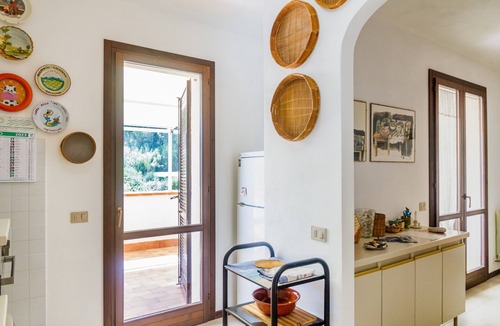 Arenella House | Holiday Home "Casa Luz" near the Sea with Private Terrace