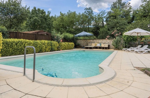 Strevi House | Holiday Home 'Cascina Oddone Prati Winery' with Shared Pool, Wi-Fi and Air Conditioning