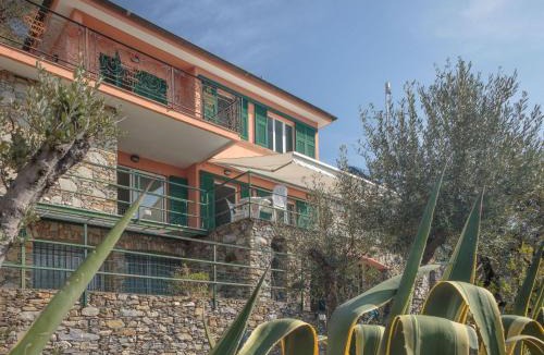 Recco House | Holiday Home Ferienvilla mit Whirlpool by Interhome