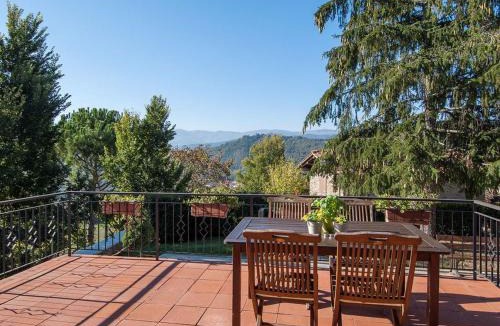 Pratovecchio House | Holiday Home Fichtenhaus mit Schwimmbad zwischen Florenz und by Interhome