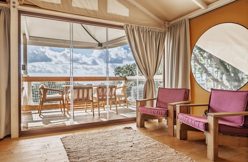 Sorano House | Holiday Home 'Glamping La Ghianda 2' with Mountain View, Wi-Fi and Air Conditioning