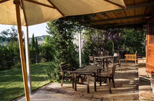 Ostra House | Holiday Home Haus in Ostra mit privatem Pool by Interhome