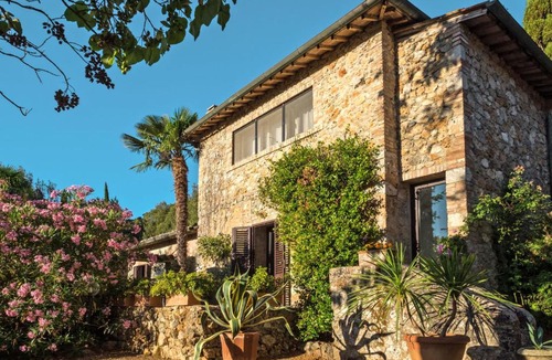 Simignano House | Holiday Home Il Boschetto by Interhome