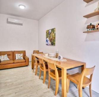 Tollo House | Holiday Home Il Cerchio by Interhome