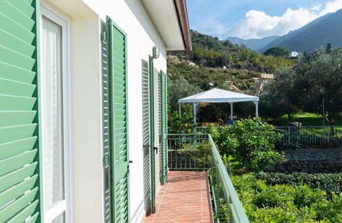 Patresi House | Holiday Home "Il Cisto" with Breathtaking Sea View