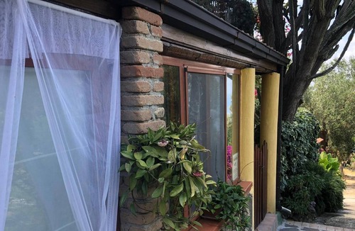 Caprioli House | Holiday Home 'Il Vicolo Casa Vacanze - Glicine' with Sea View, Wi-Fi and Air Conditioning