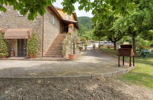 Assisi House | Holiday Home in Assisi with Pool & Nature