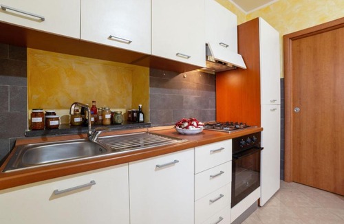 Ruoti House | Holiday Home in Ruoti with Nature Trails