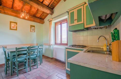 Sellano House | Holiday Home in Sellano with Private Pool