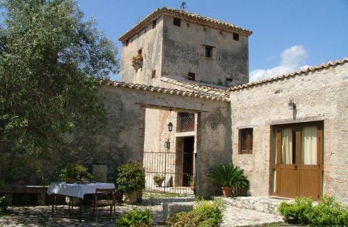 Stilo House | Holiday home in Stilo with garden