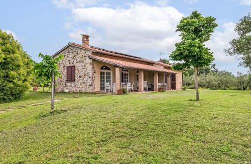 Roccastrada House | Holiday Home Le Pietre Focaie by Interhome
