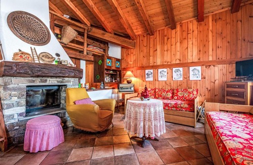 Introd House | Holiday Home Les Combes 6 by Interhome