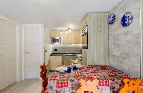 Champlan House | Holiday Home 'Lueur De La Rouja' with Mountain View