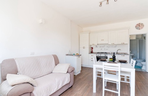 Galatone House | Holiday Home 'Nana 3pl' with Shared Garden and Air Conditioning