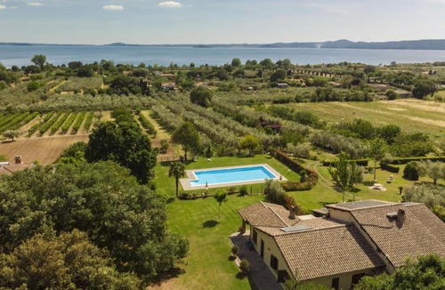 Bolsena House | Holiday Home Rosalba Bacara by Interhome