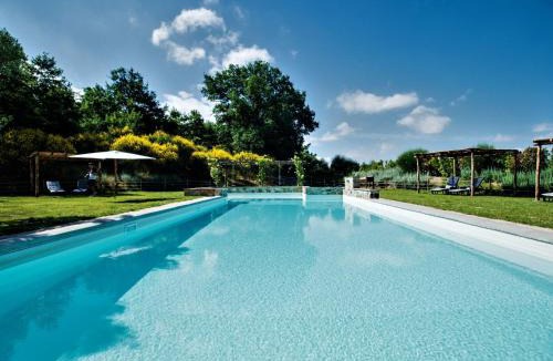 Trequanda House | Holiday Home Villa Aquila by Interhome